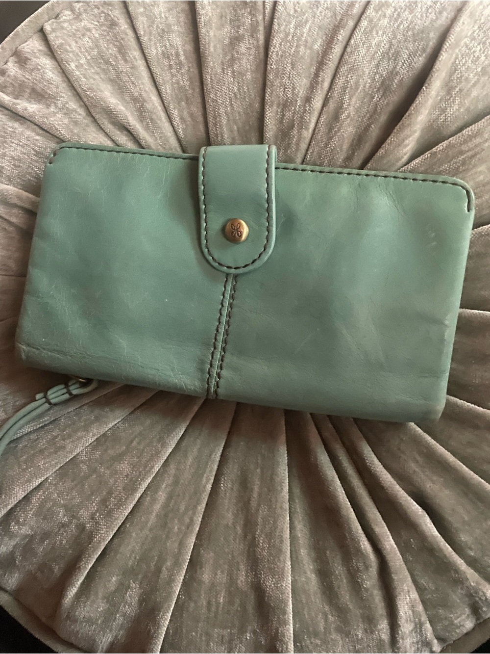 Hobo Leather Wallet - Stylish Wristlet - Picture 2 of 9
